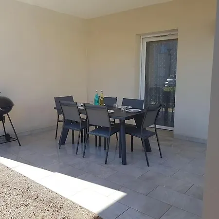 Holiday home Maison T3, 50M De La Mer, Cadre Reposant *